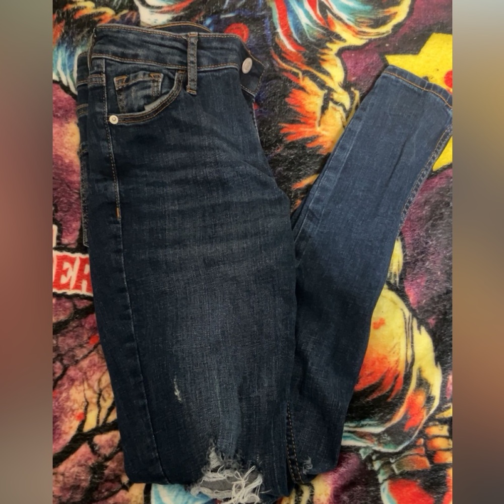 Old navy skinny jeans with rips on knees